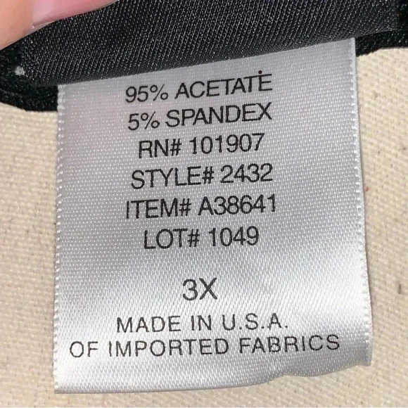 Citiknits Sleeveless Tank Top Plus Size 3X Liquid Travel Knit Acetate Shell - Picture 6 of 7